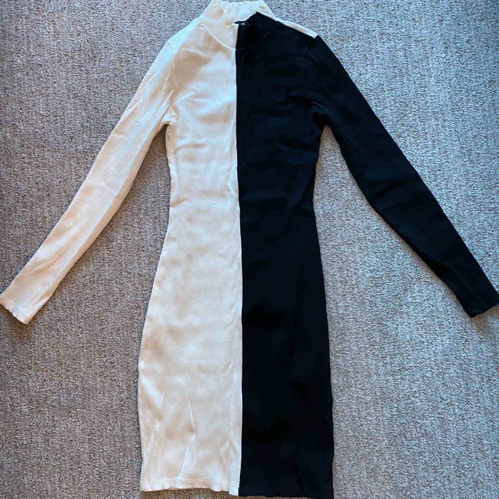 Black/White Stretch Mini Dress, Size Small